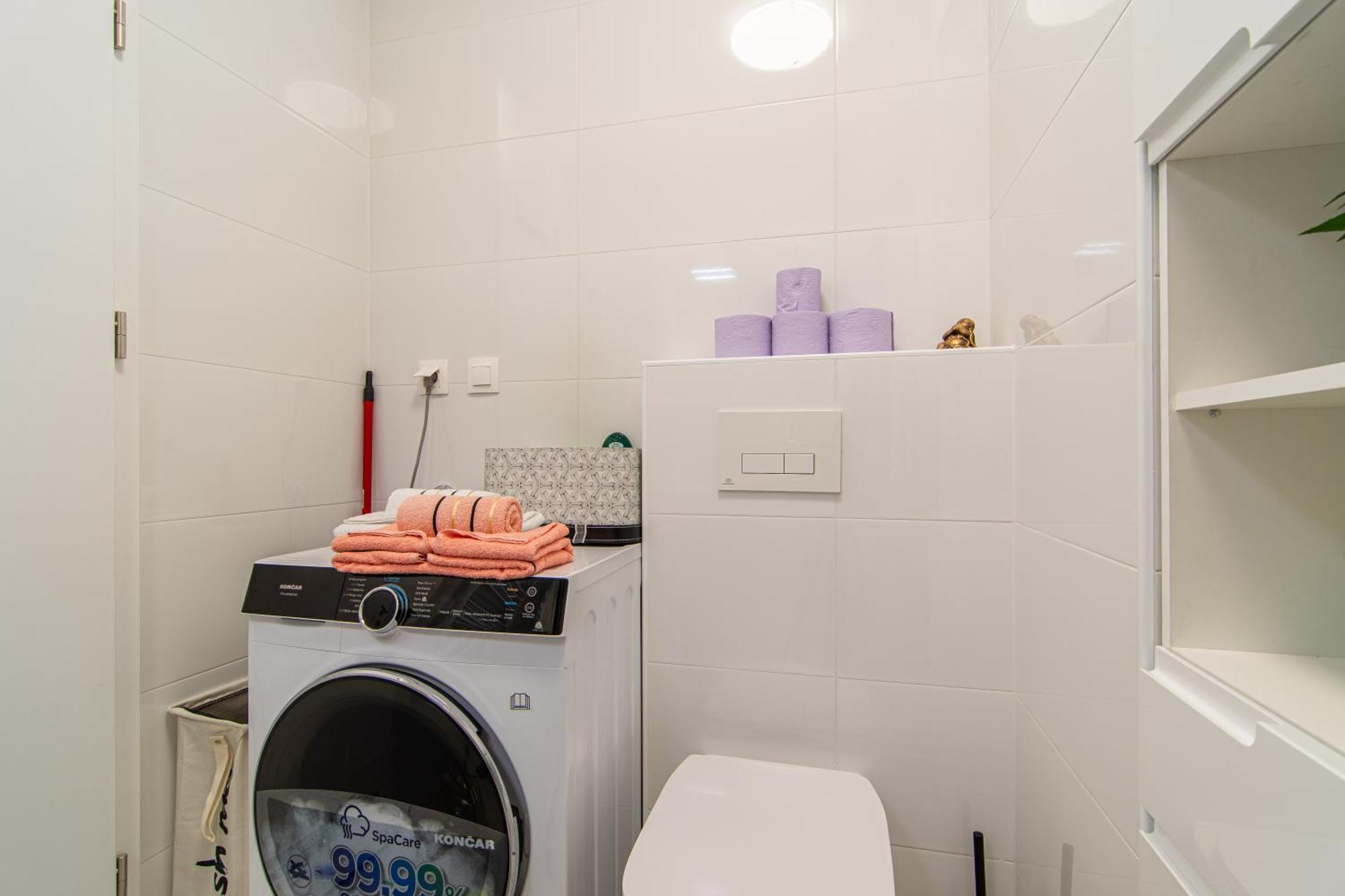 Apartma Flexible Selfcheckins 77 - - Garage - Loggia - New *